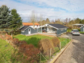 Cozy Holiday Home in Juelsminde with Barbecue